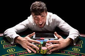 Pengguna menikmati kemudahan navigasi dan fitur lengkap platform live casino lk32